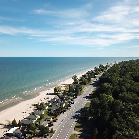 Beach Club Of Oscoda - The Lakeshore Cottage Esterno foto